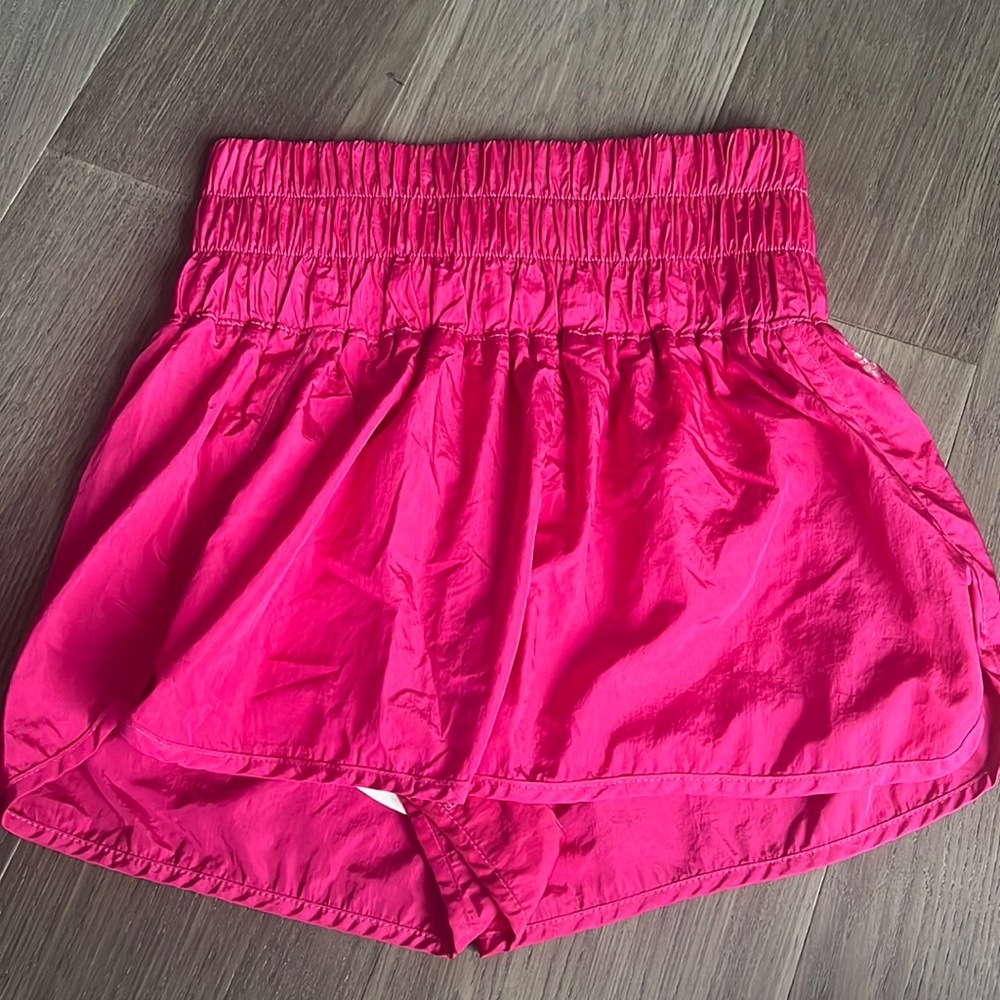 Free people movement high rise pink shorts (medium)